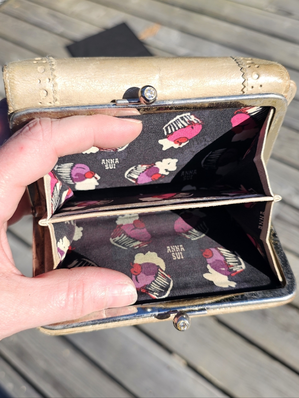 Anna Sui Gold Beige Butterfly Accent Wallet - Picture 9 of 15